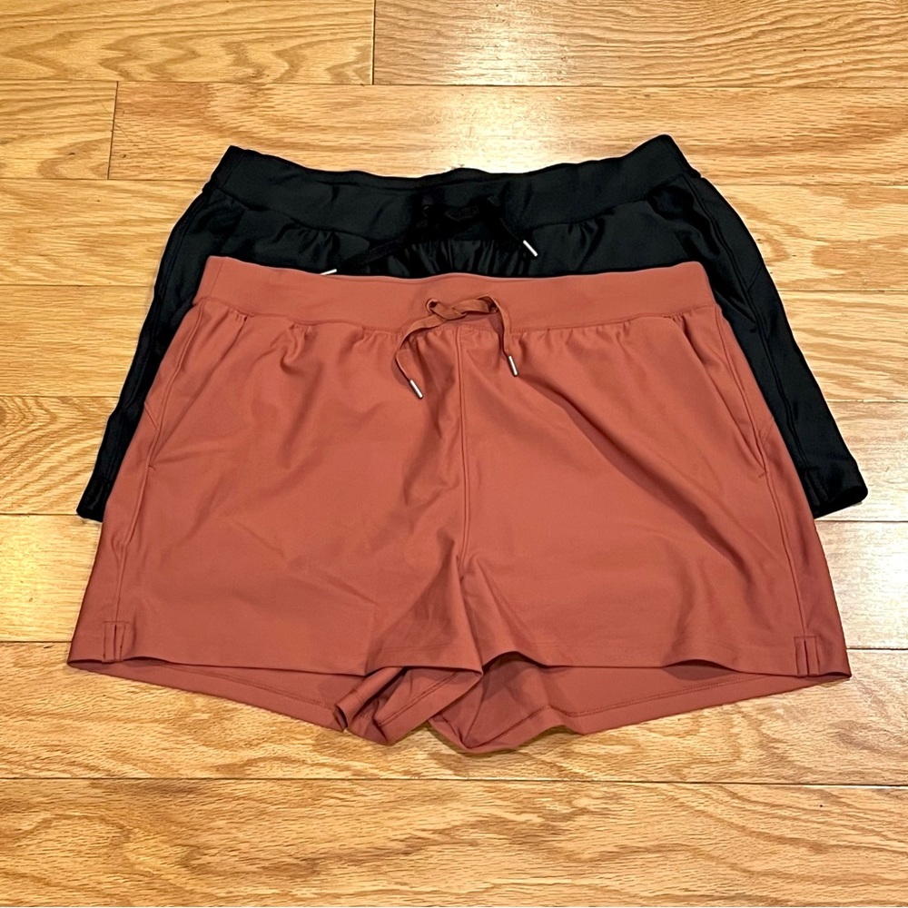 Bundle Old Navy High-Waisted PowerSoft Shorts Size L in Black and Rust 3” inseam